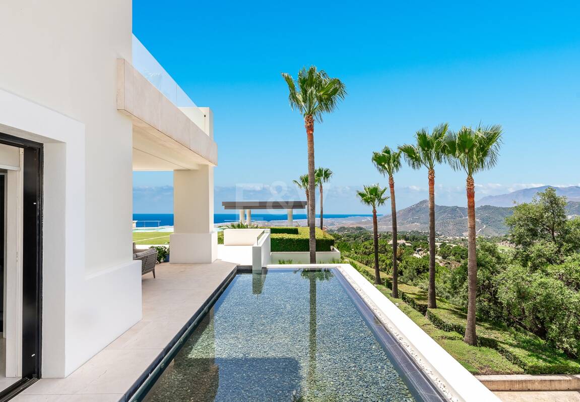 Luxury sea view villa in La Zagaleta Marbella with infinity pool