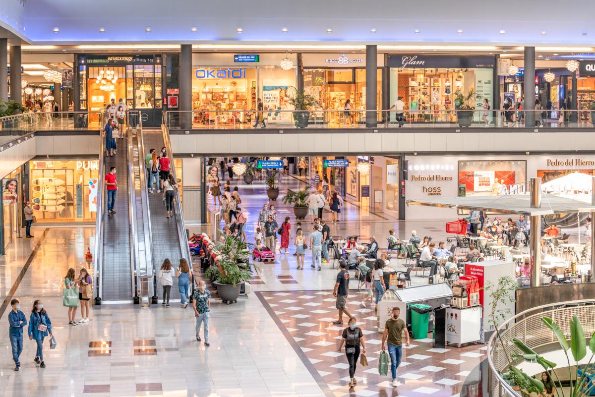marbella shopping center La canada