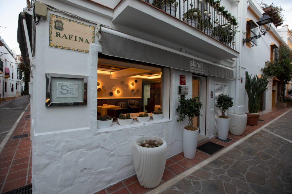 Skina, this lounge bar offers a more accessible way to experience chef José Carlos García’s creativity.